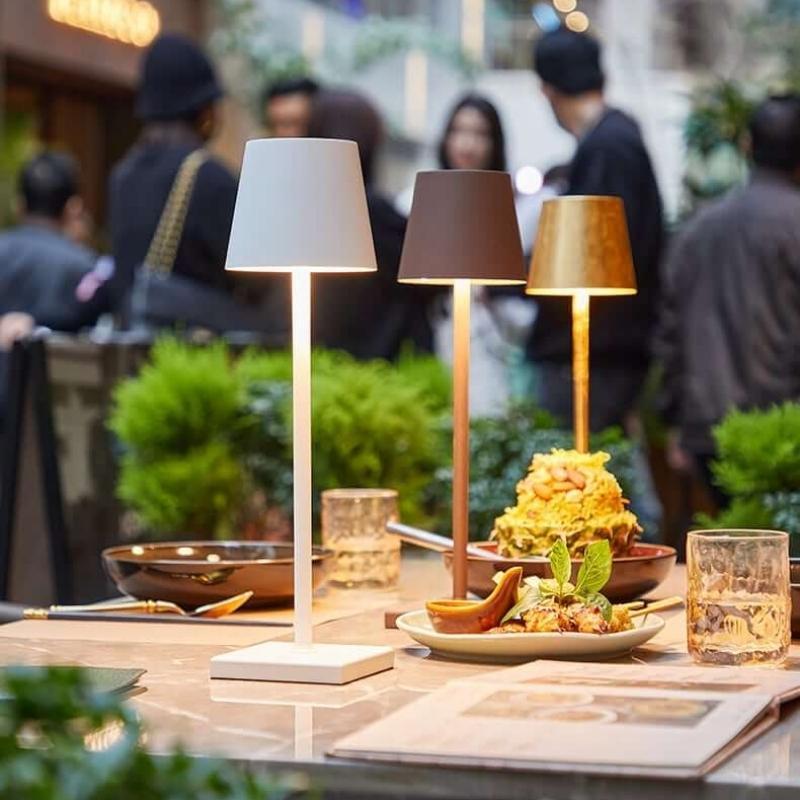 Outdoor Touch Table Lamps Desk Modern Bedroom Light Rechargeable Bar Cordless Restaurant Table Lamp with USB Charging Port